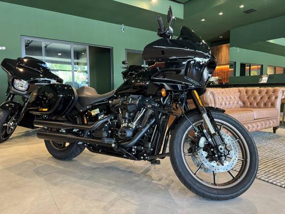 HARLEY-DAVIDSON LOW RIDER ST 